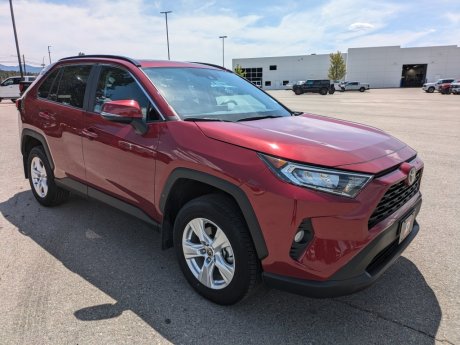 2021 Toyota RAV4 XLE AWD 