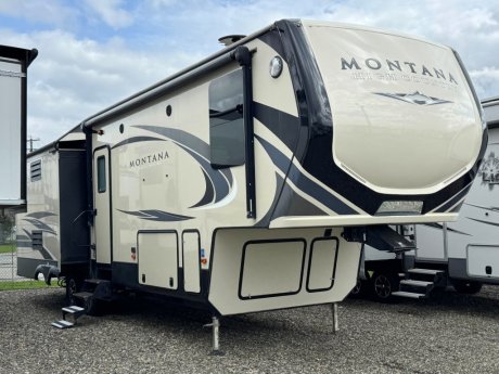 2018 Keystone Montana 305RL  Fifth Wheel
