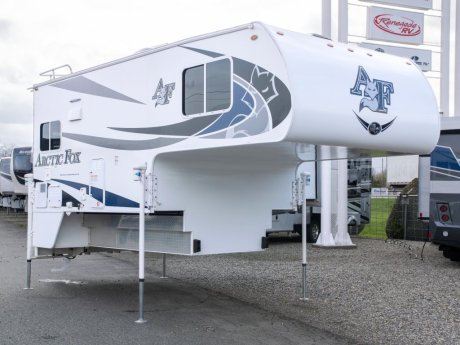 2020 Northwood Arctic Fox 992  Truck Camper