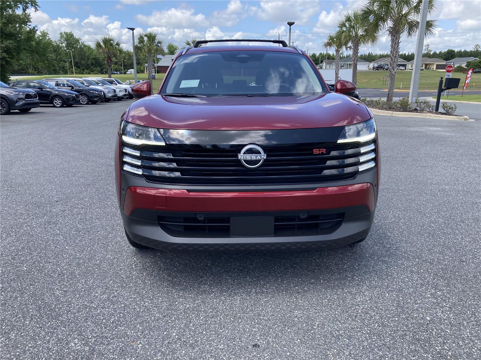 2025 Nissan Kicks SR photo 3