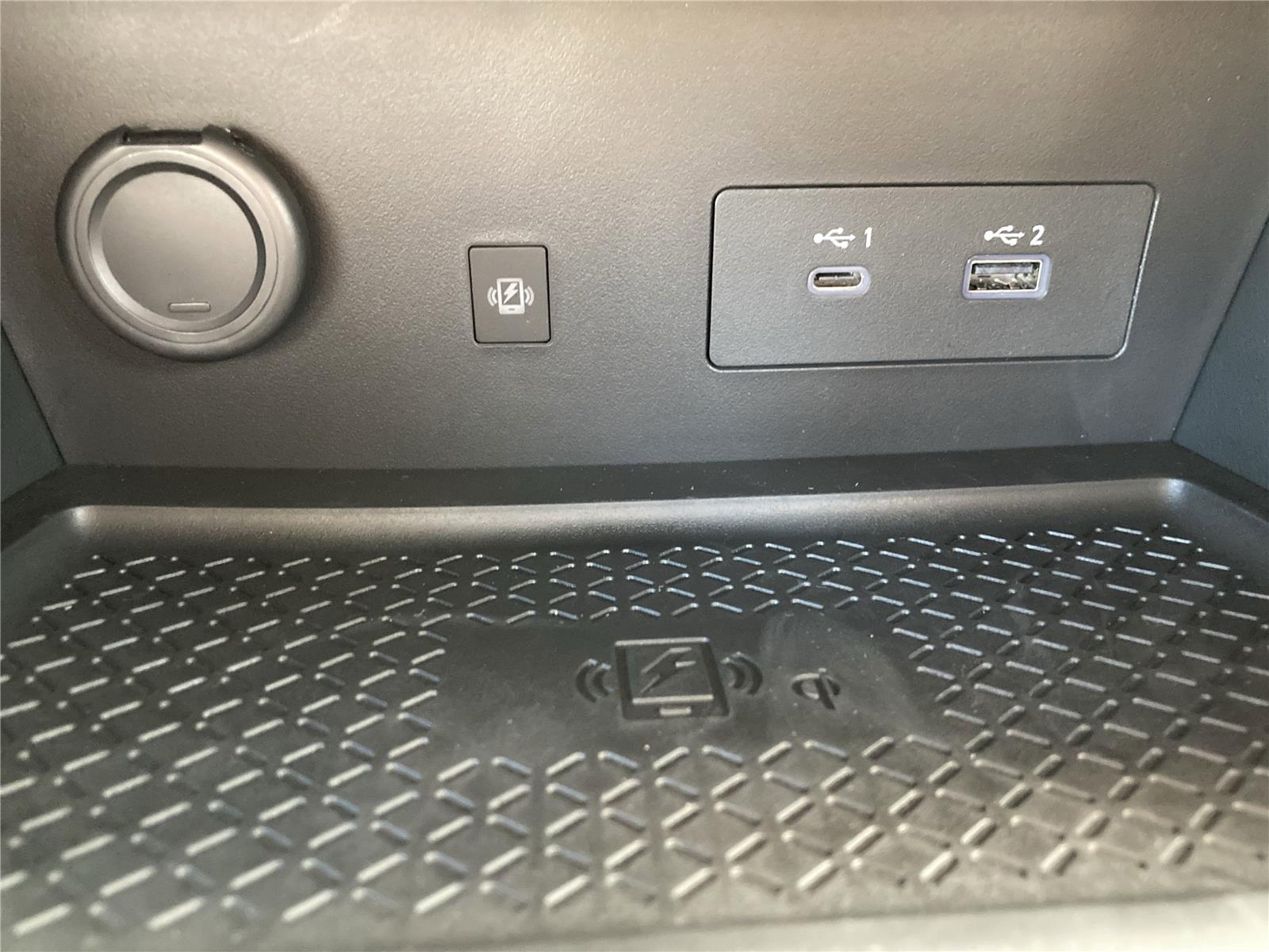 2025 Nissan Pathfinder Platinum photo 23