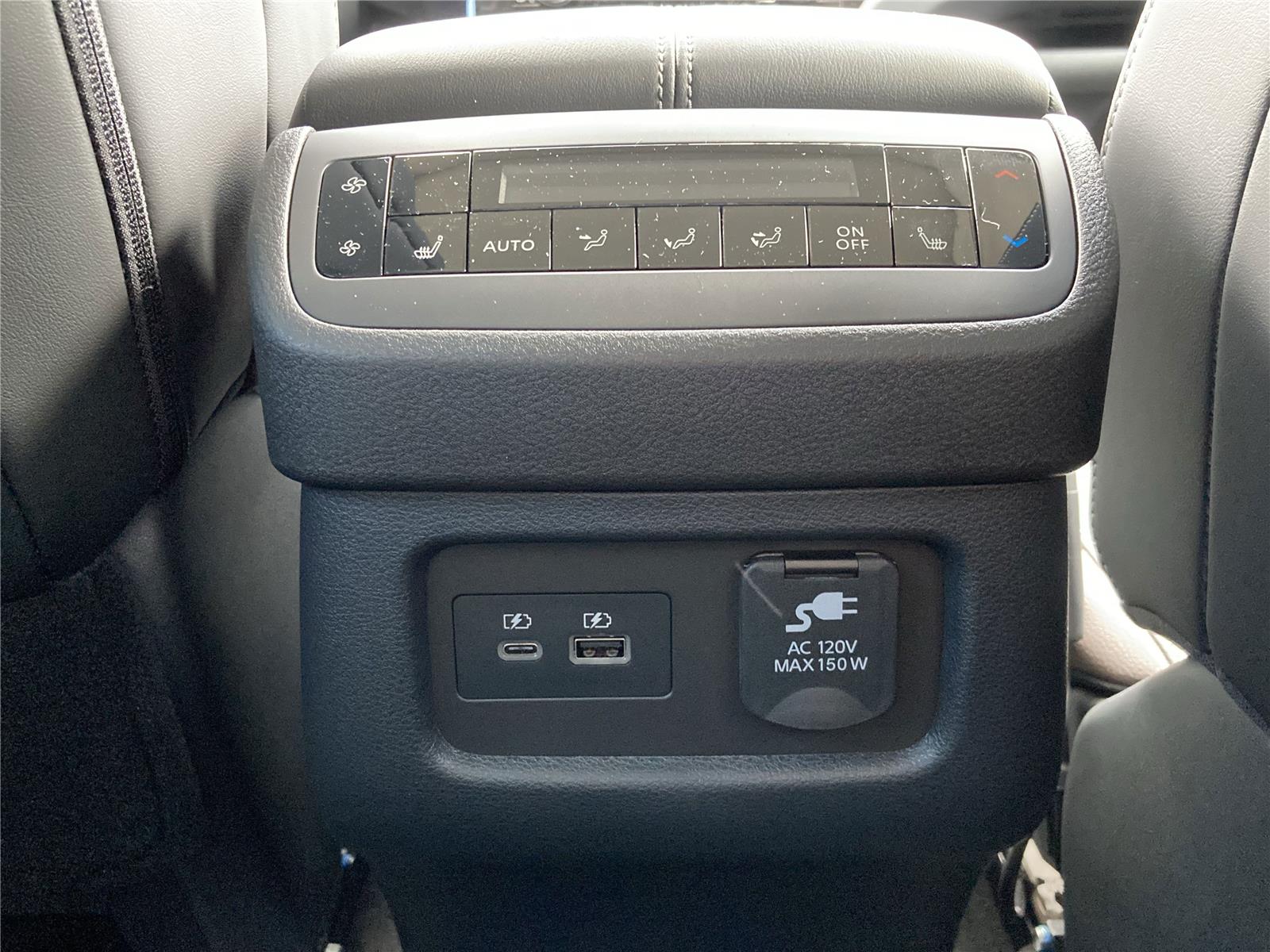 2025 Nissan Pathfinder Platinum photo 34