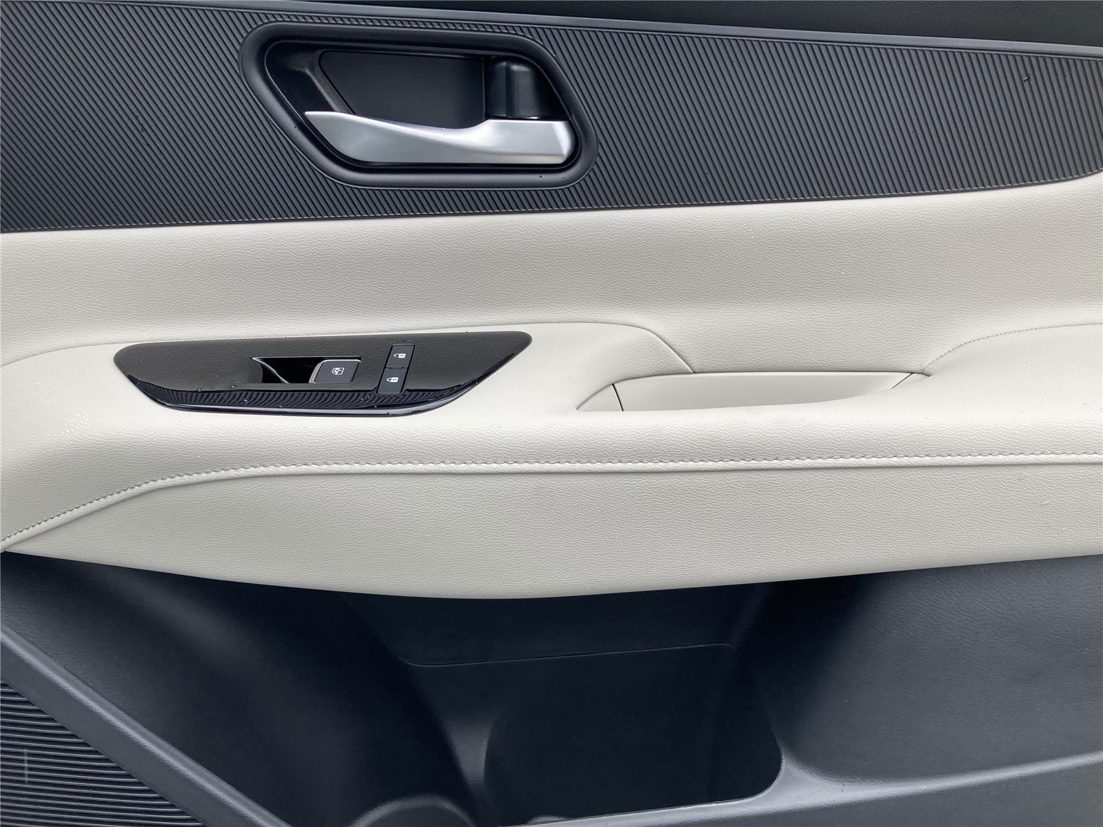 2025 Nissan Murano SV photo 30