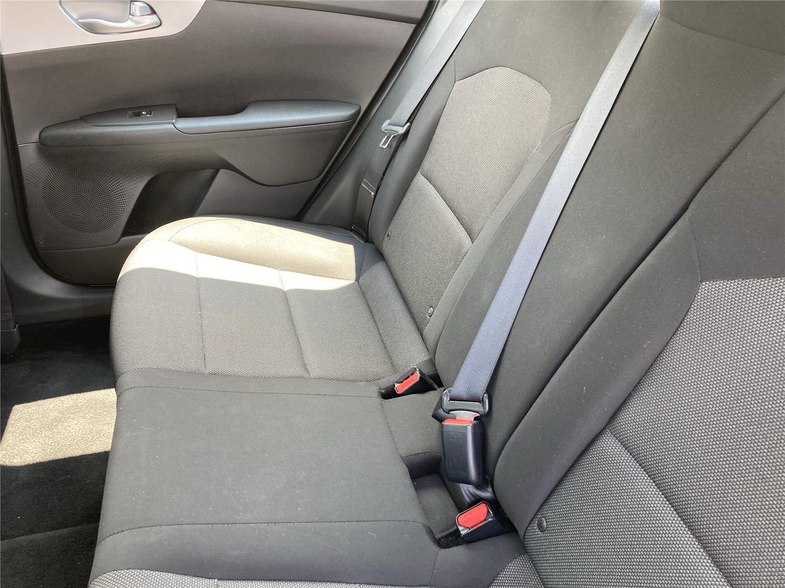 2023 Kia Forte LXS photo 28