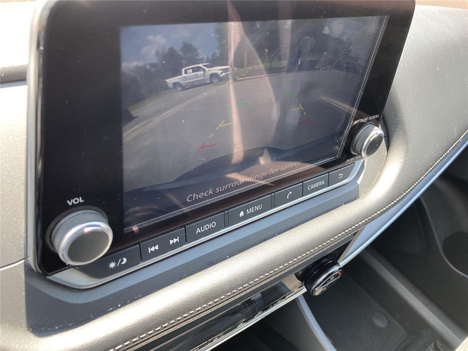2023 Nissan Rogue SV photo 12