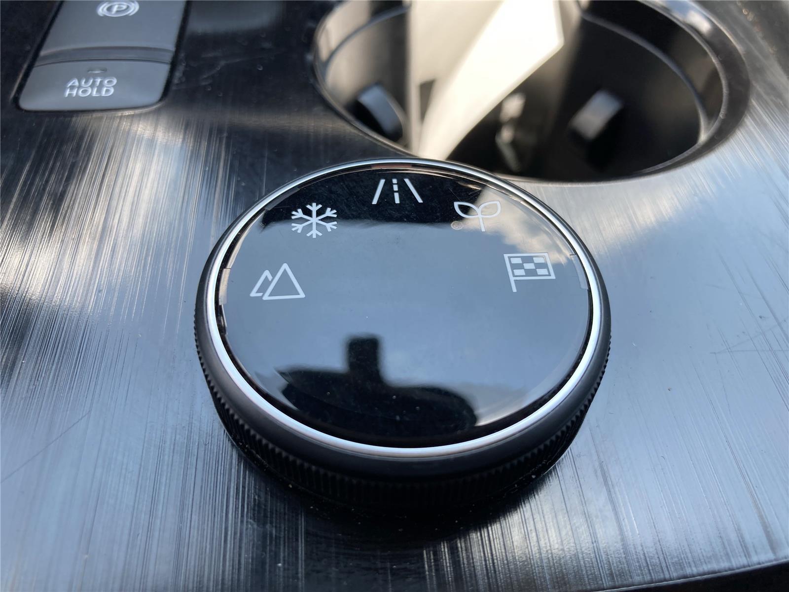 2023 Nissan Rogue SV photo 13