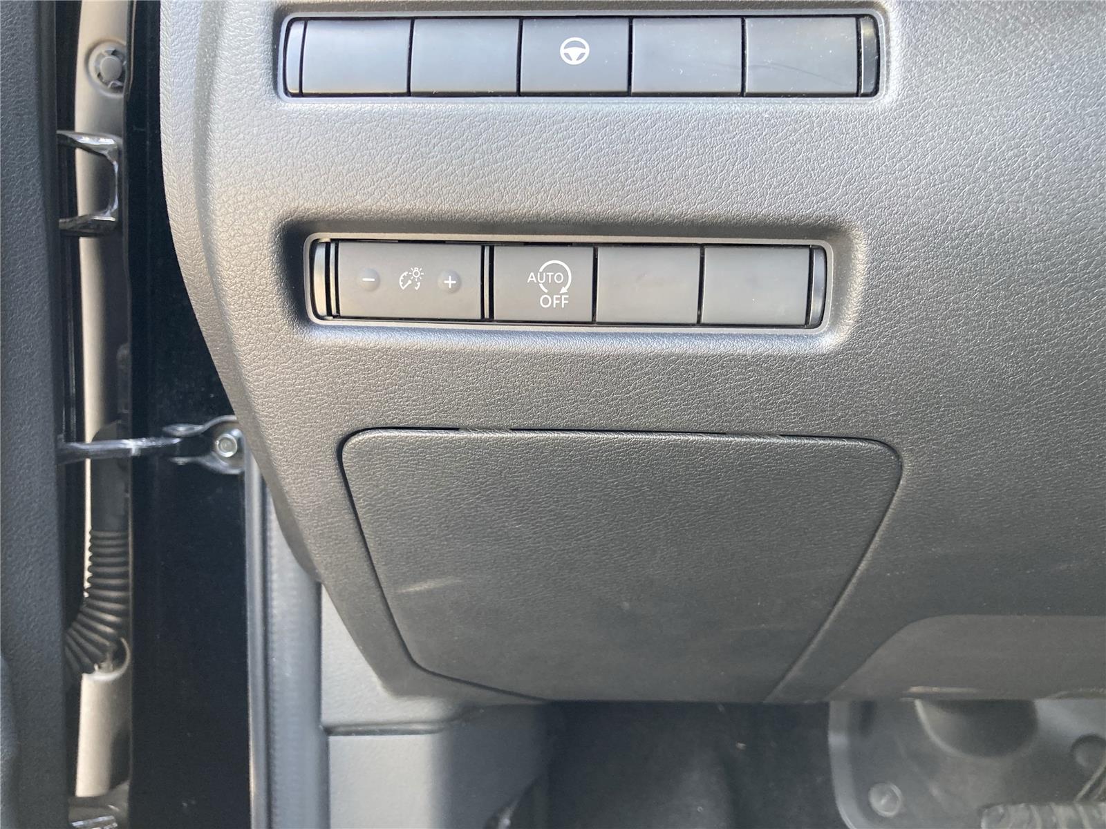 2023 Nissan Rogue SV photo 21