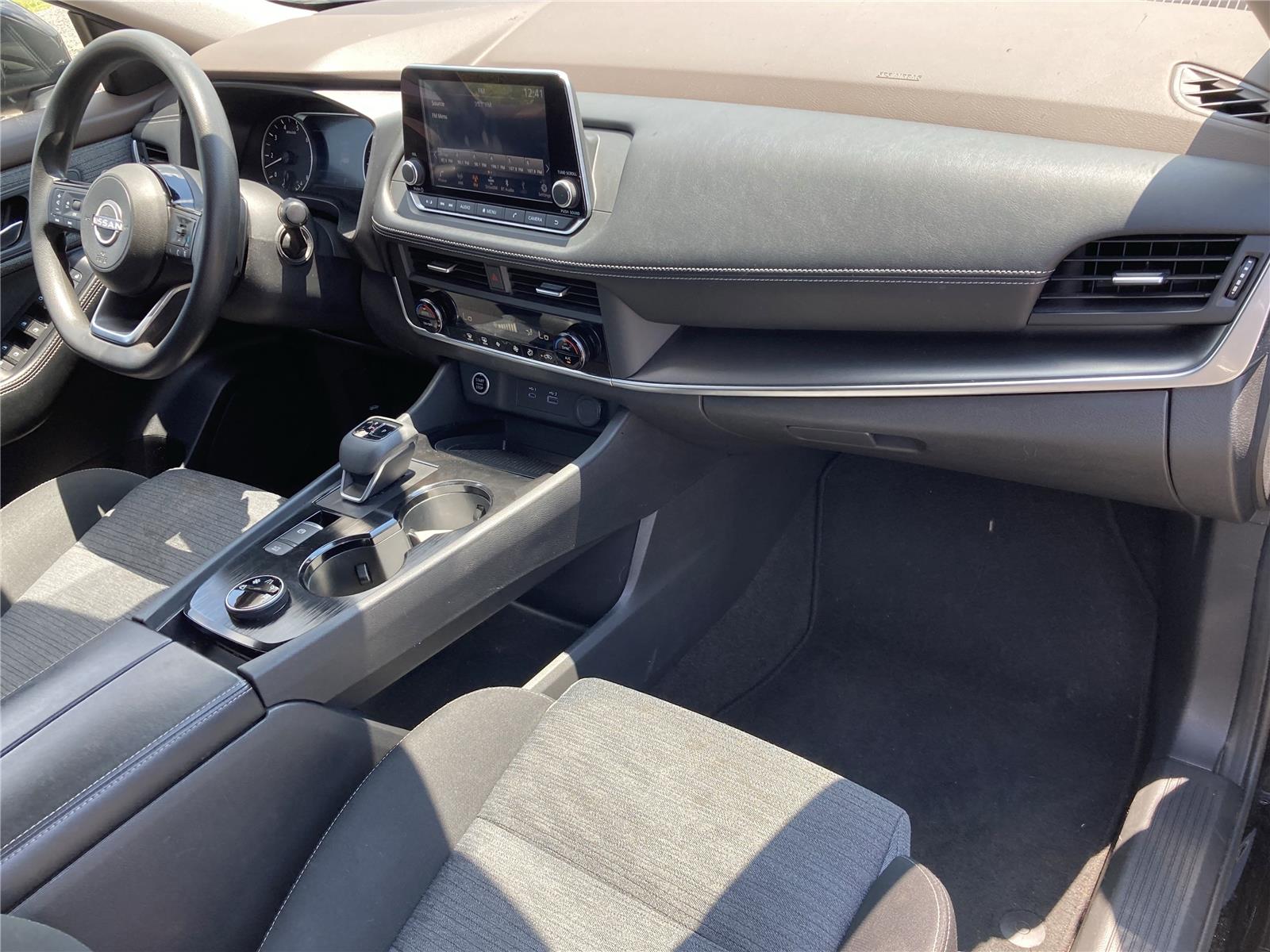 2023 Nissan Rogue SV photo 26