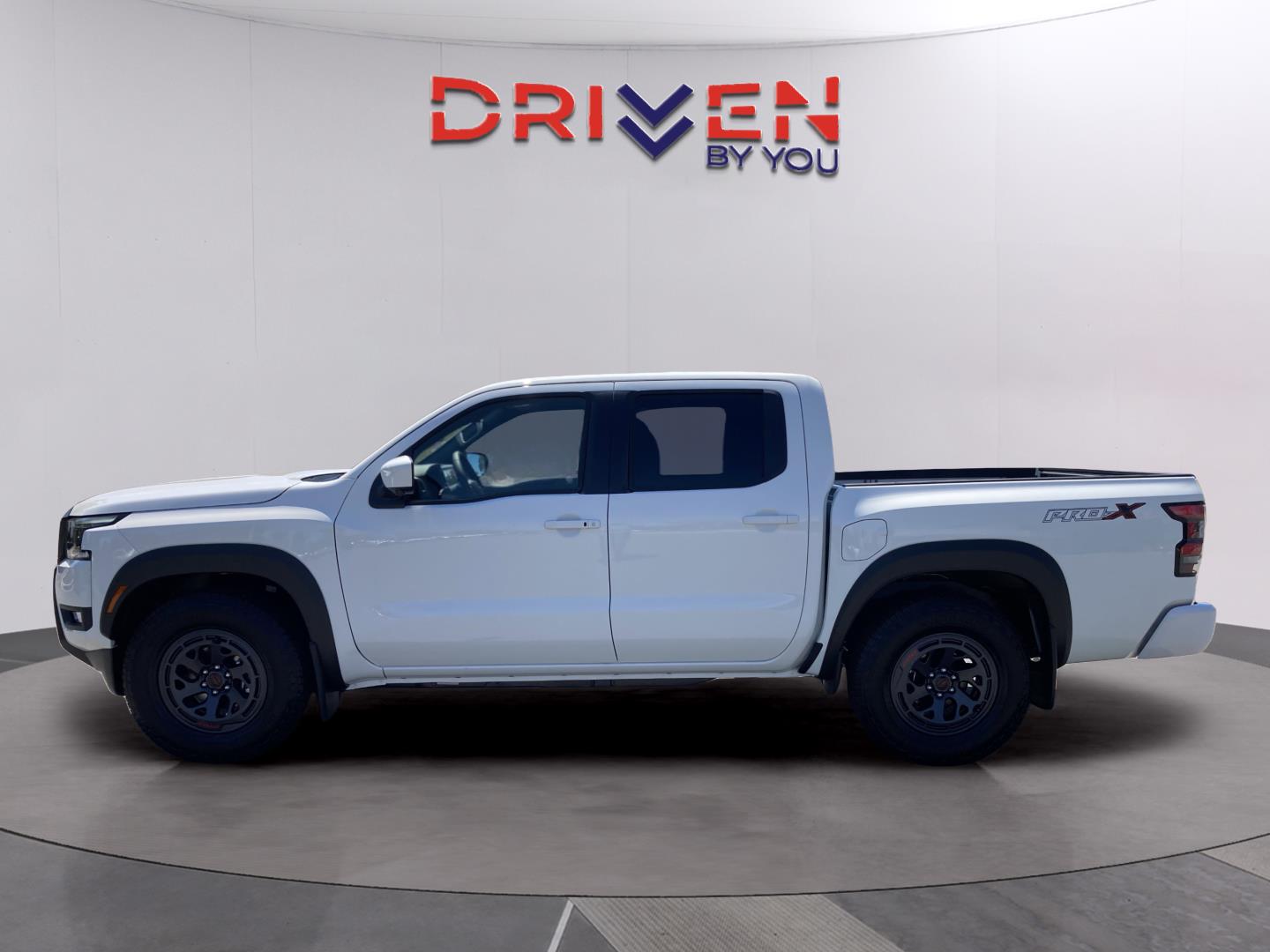 2026 Nissan Frontier Crew Cab PRO-X photo 2