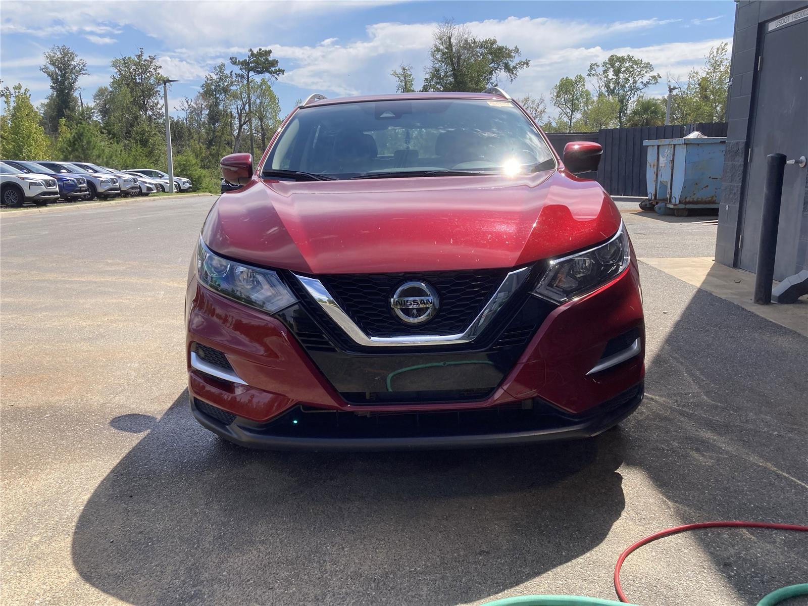 2022 Nissan Rogue Sport SL photo 2