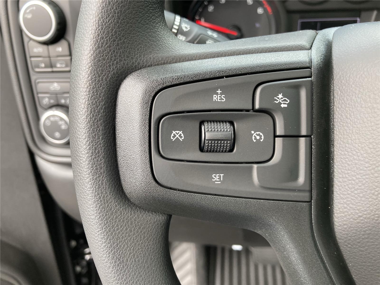 2025 Chevrolet Silverado 1500 Custom photo 21