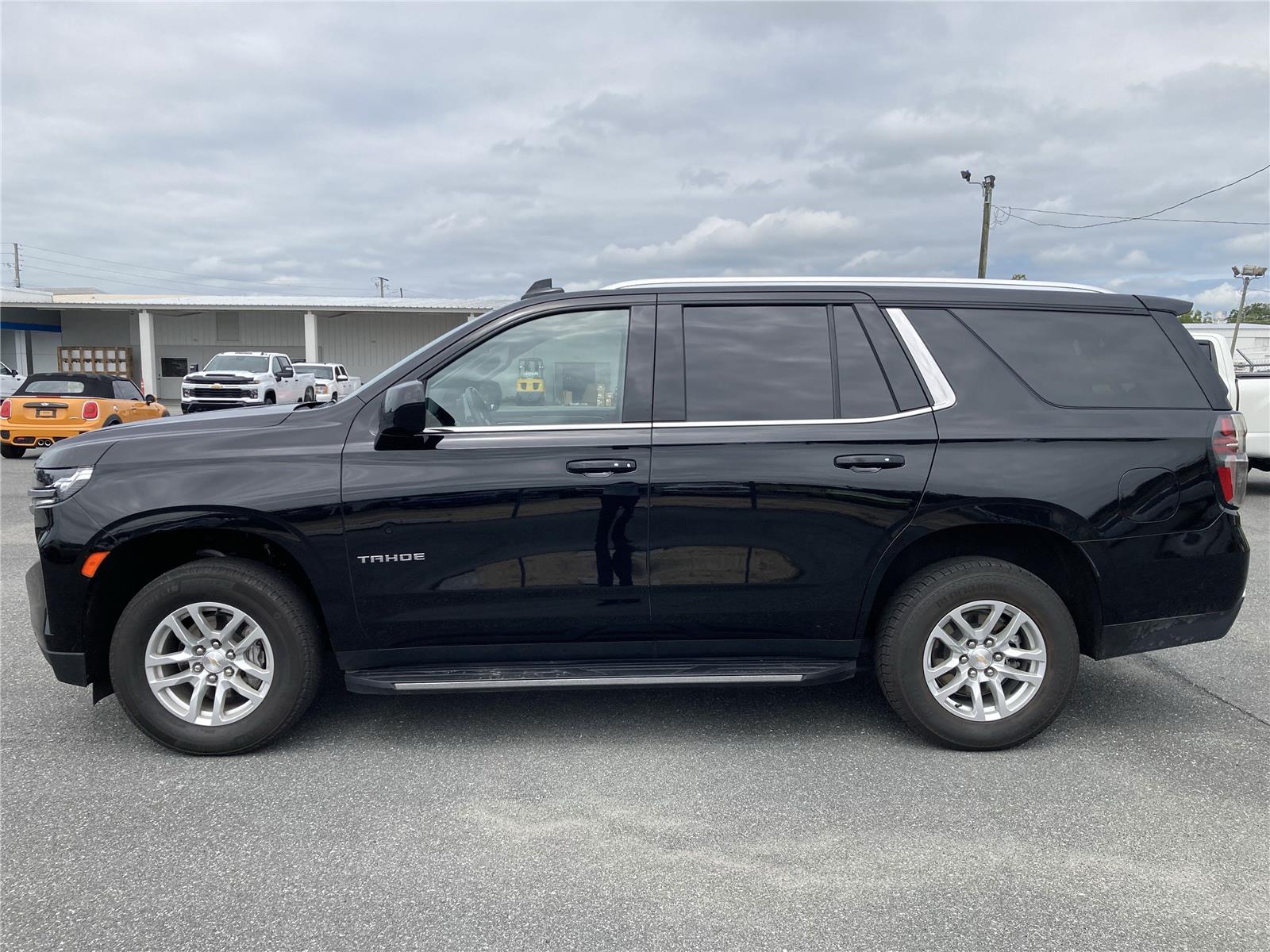 2024 Chevrolet Tahoe LT photo 4