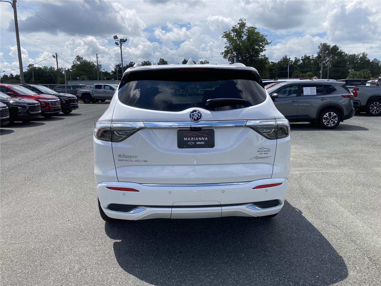 2022 Buick Enclave Avenir photo 6