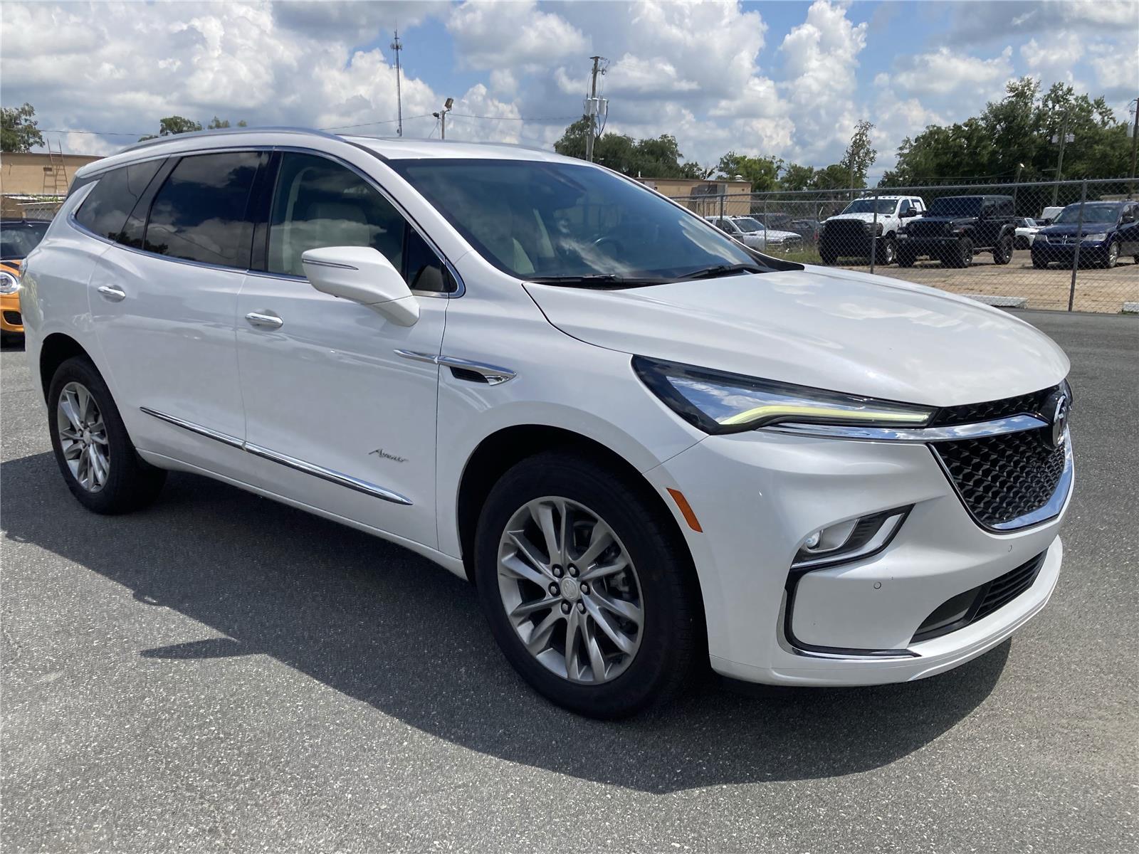 2022 Buick Enclave Avenir photo 9