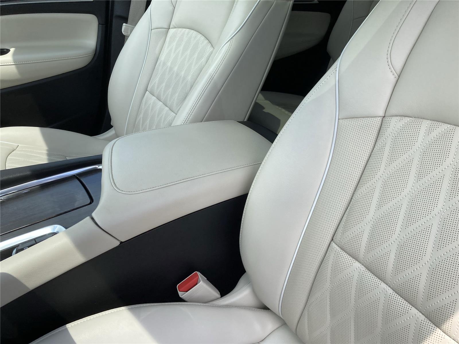 2022 Buick Enclave Avenir photo 25