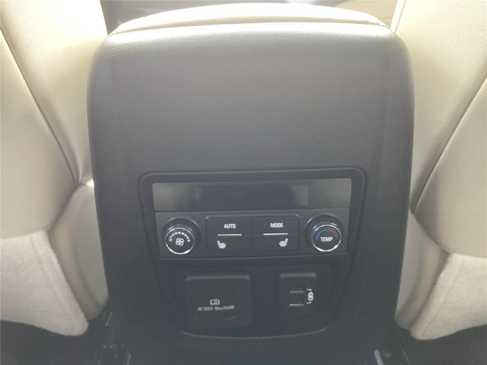 2022 Buick Enclave Avenir photo 28