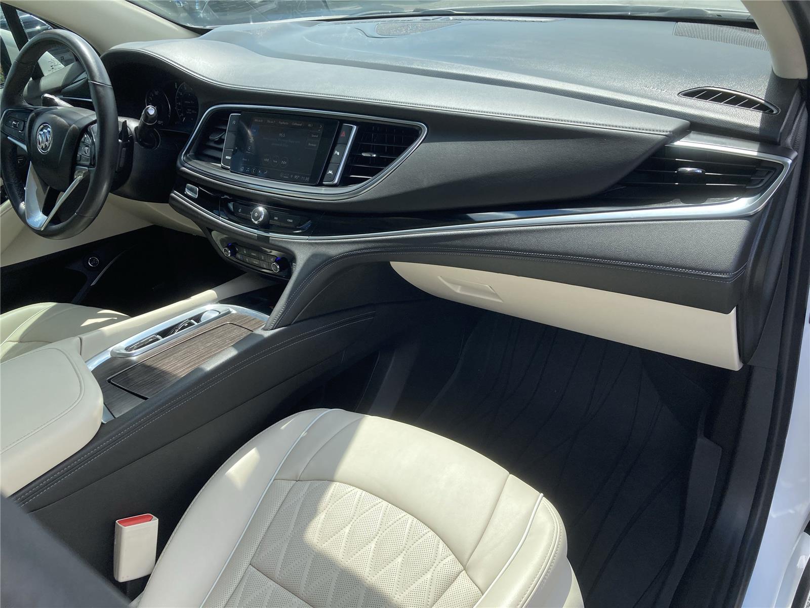 2022 Buick Enclave Avenir photo 32