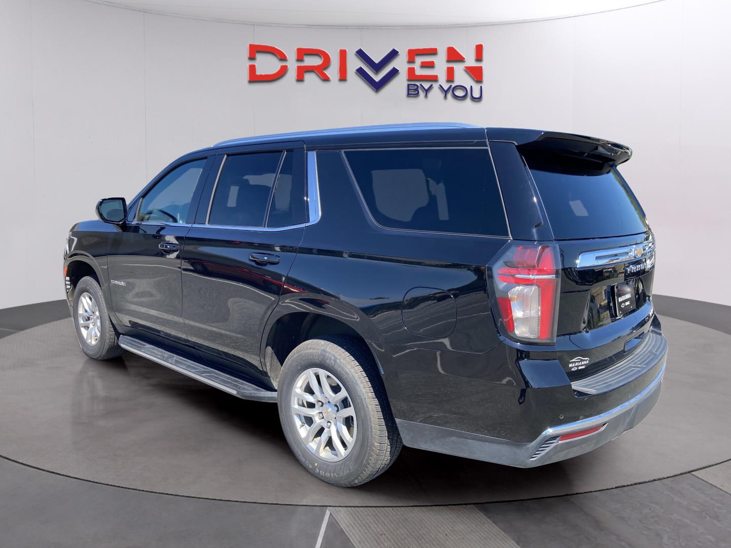 2024 Chevrolet Tahoe LT photo 4