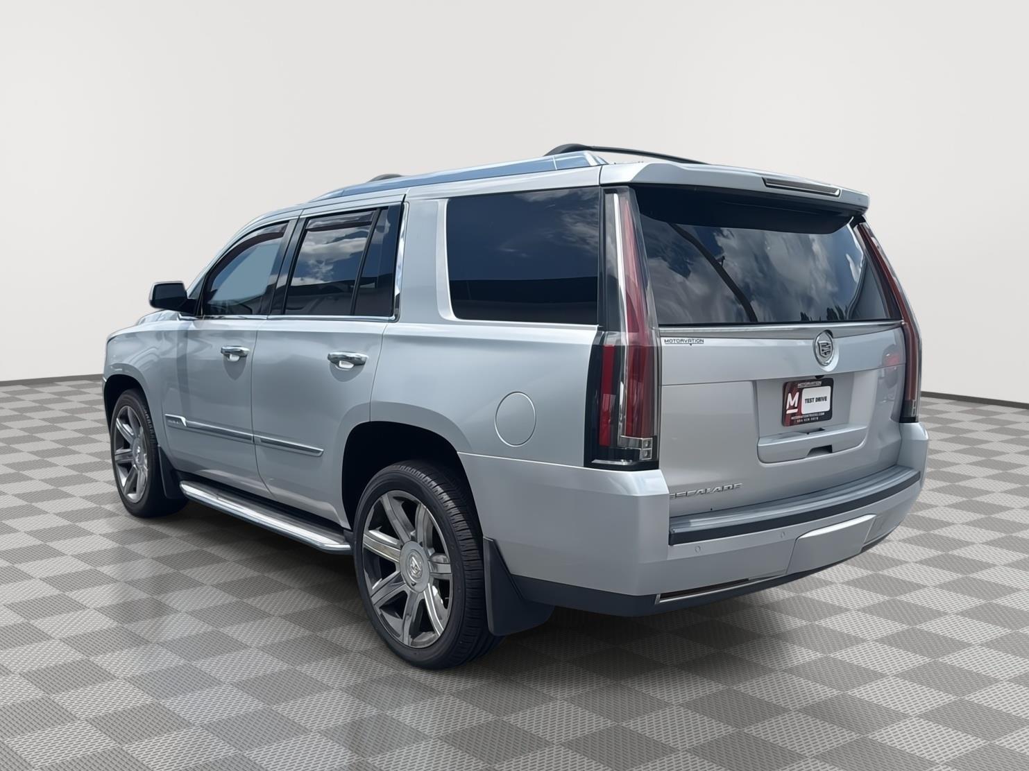 2015 Cadillac Escalade Premium photo 3