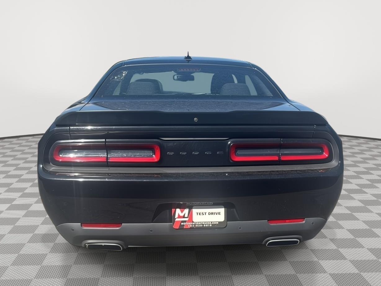 2022 Dodge Challenger GT photo 4
