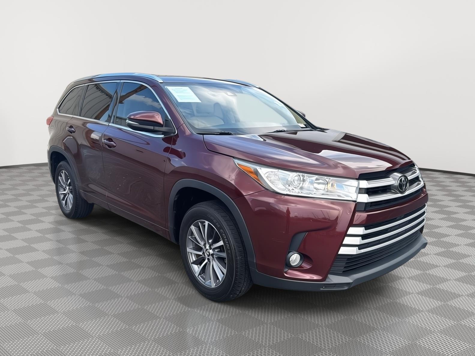 2017 Toyota Highlander XLE photo 4