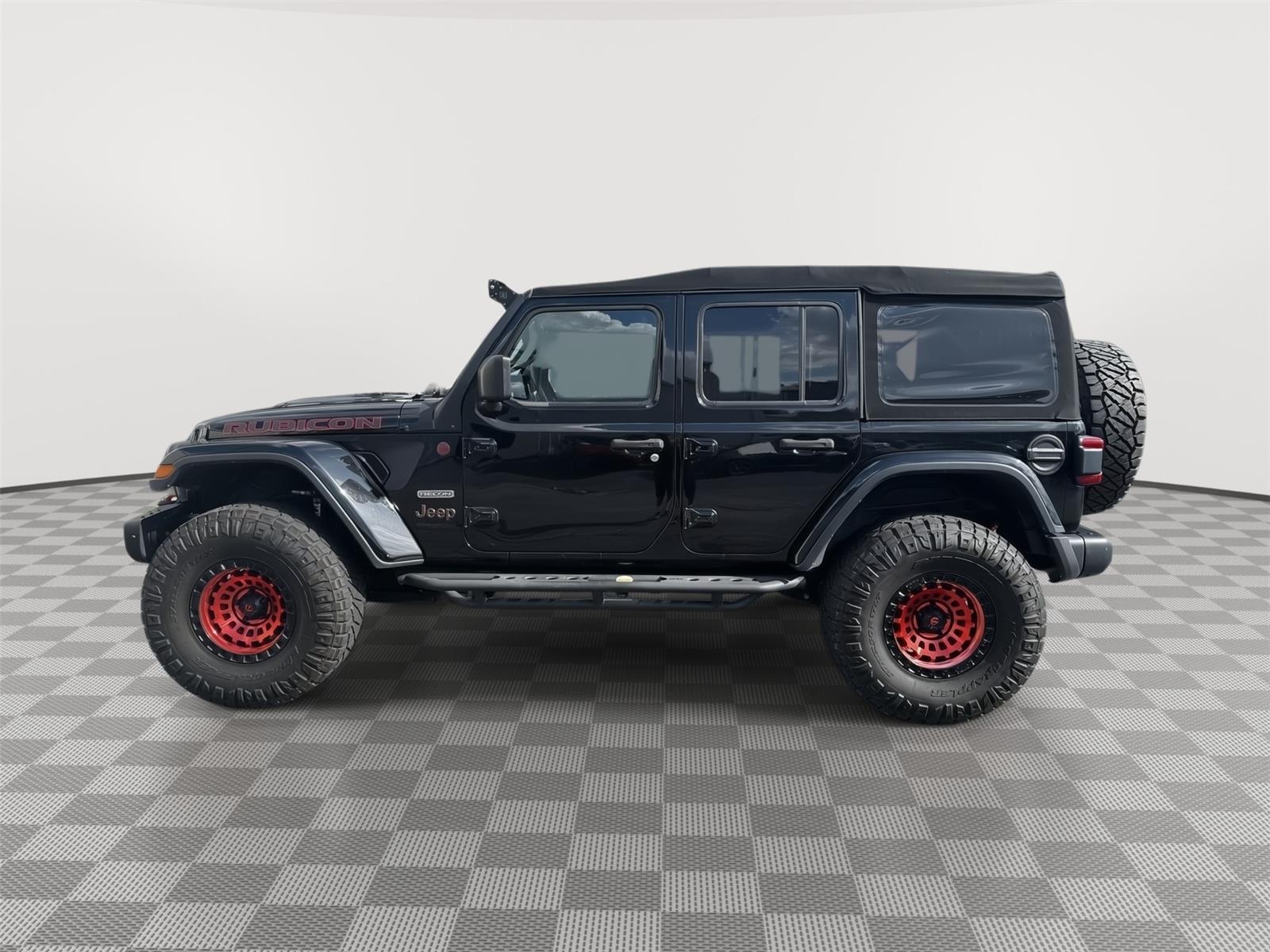2020 Jeep Wrangler Unlimited Recon photo 2
