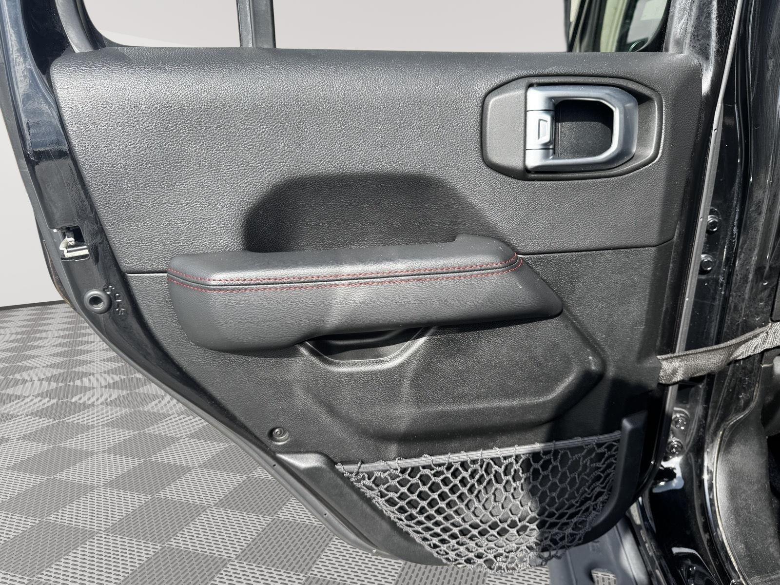 2020 Jeep Wrangler Unlimited Recon photo 14