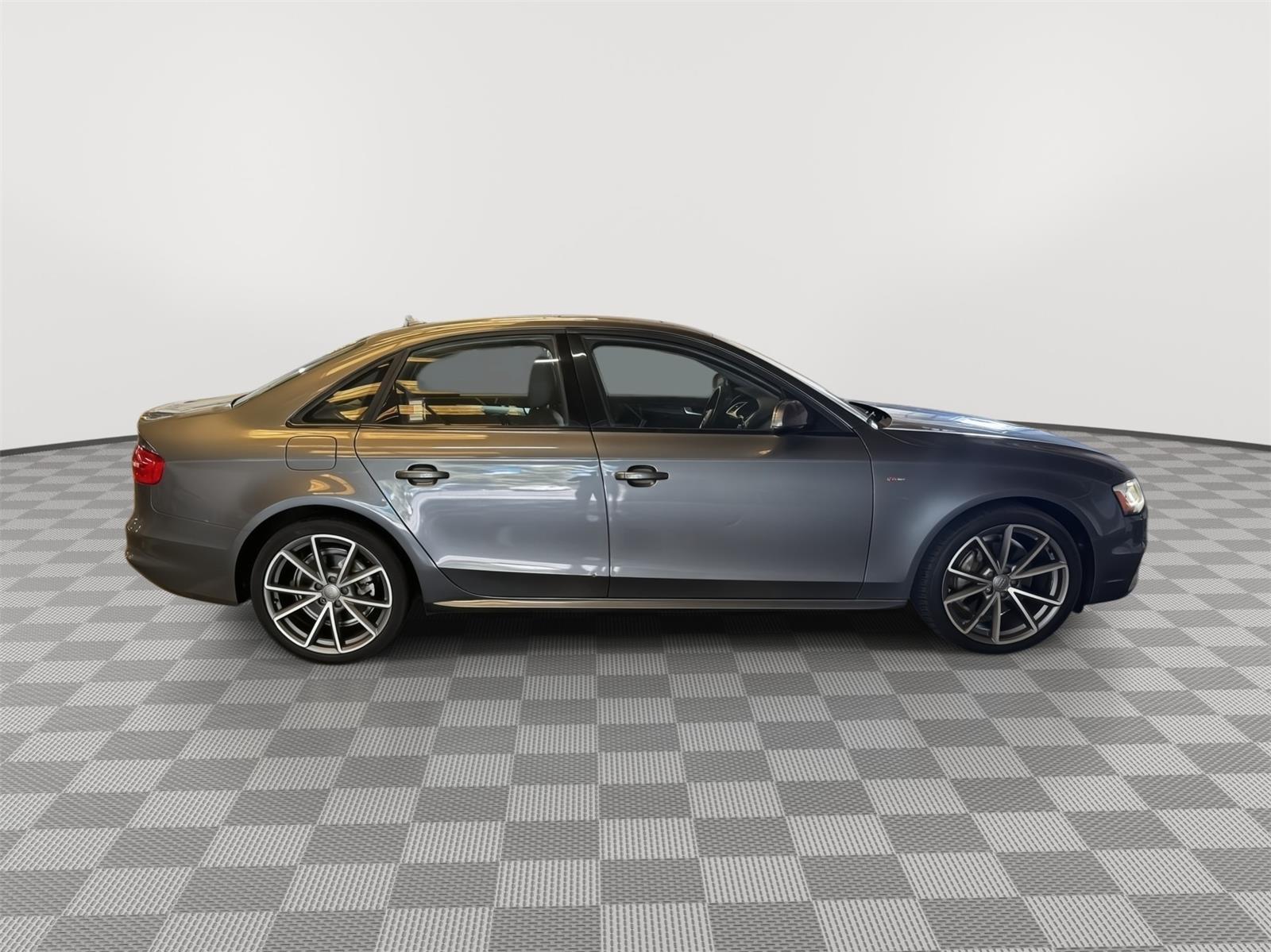 2016 Audi A4 Premium photo 4
