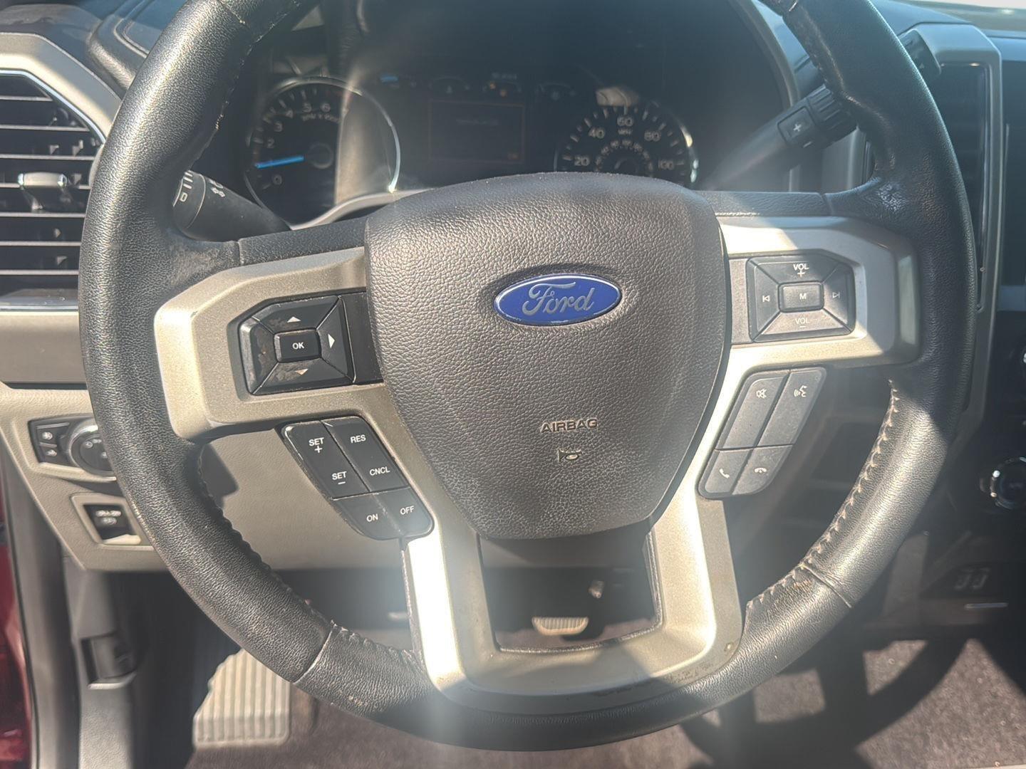 2017 Ford F-150 Lariat photo 10