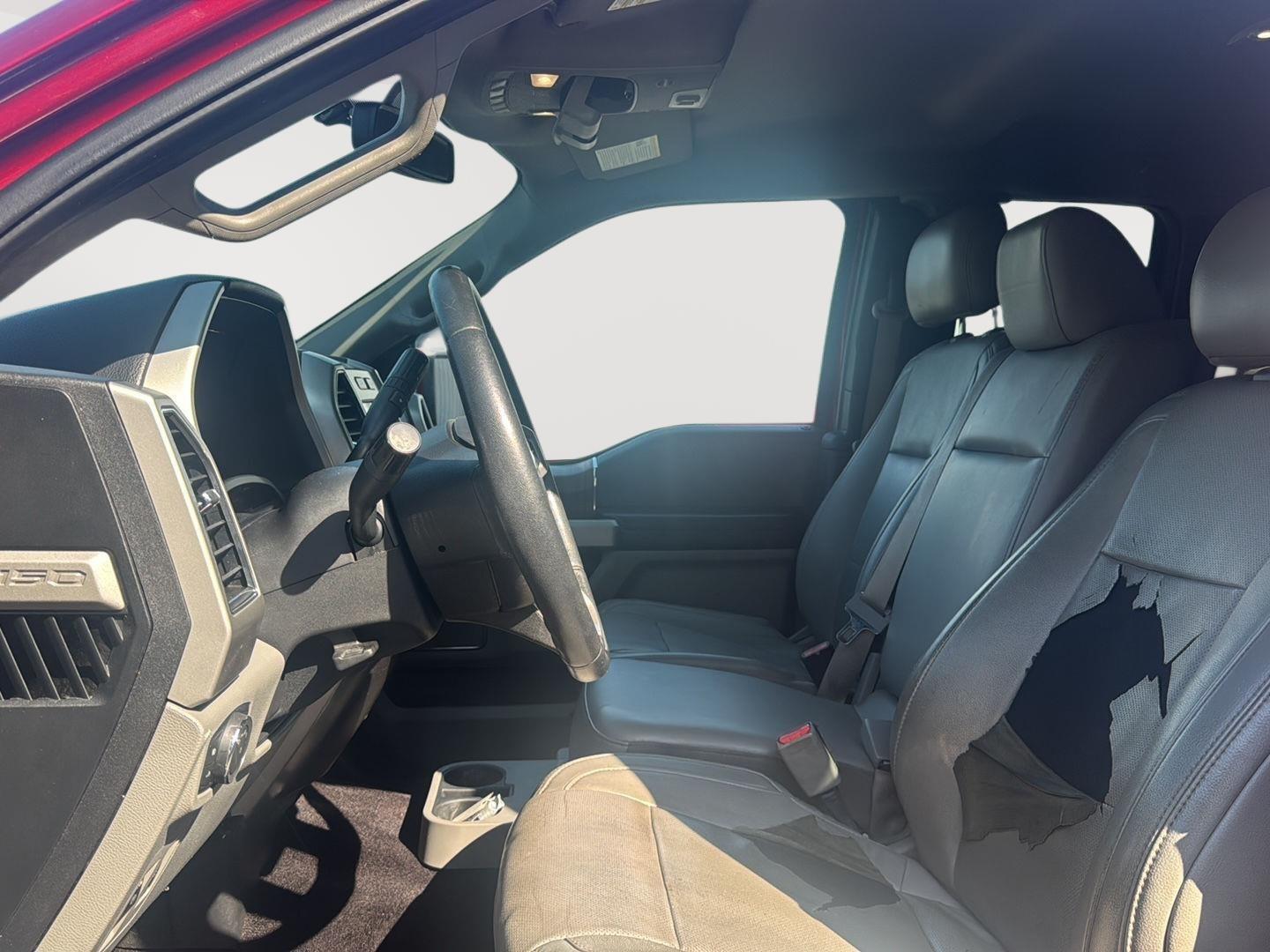 2017 Ford F-150 Lariat photo 12
