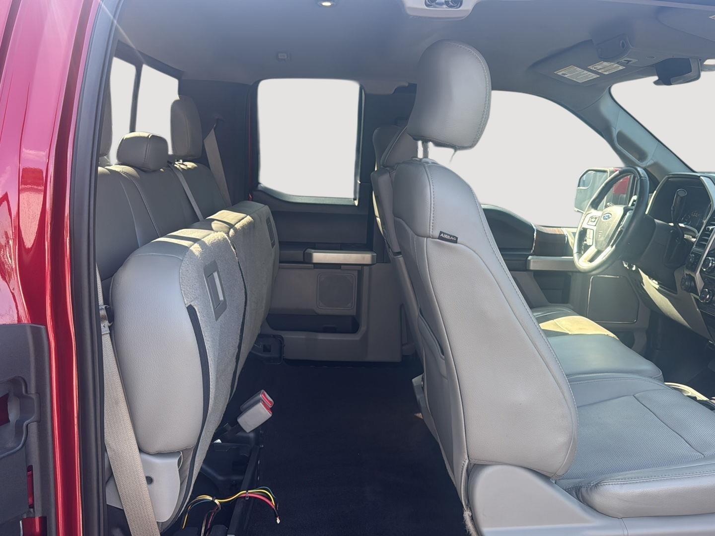2017 Ford F-150 Lariat photo 21