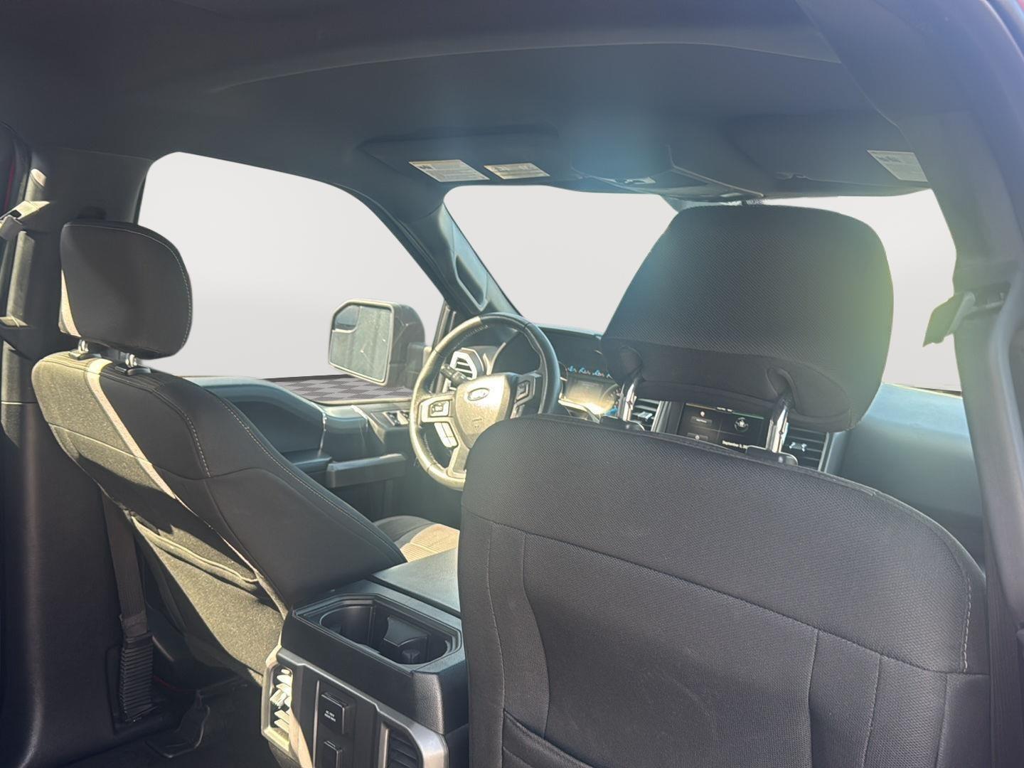 2015 Ford F-150 XLT photo 37