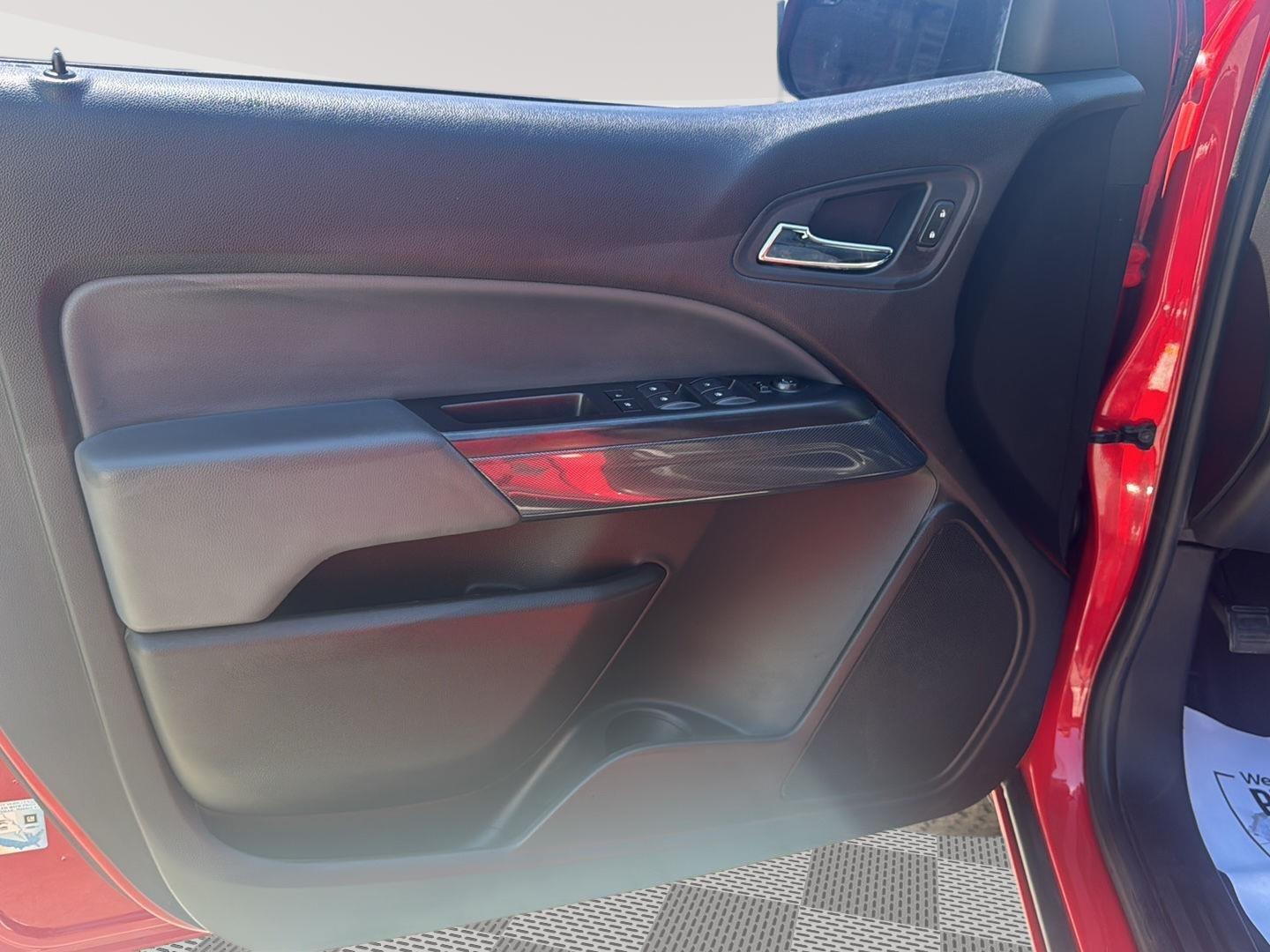 2019 Chevrolet Colorado Z71 photo 9