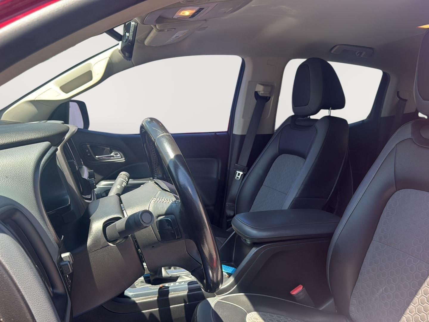 2019 Chevrolet Colorado Z71 photo 14