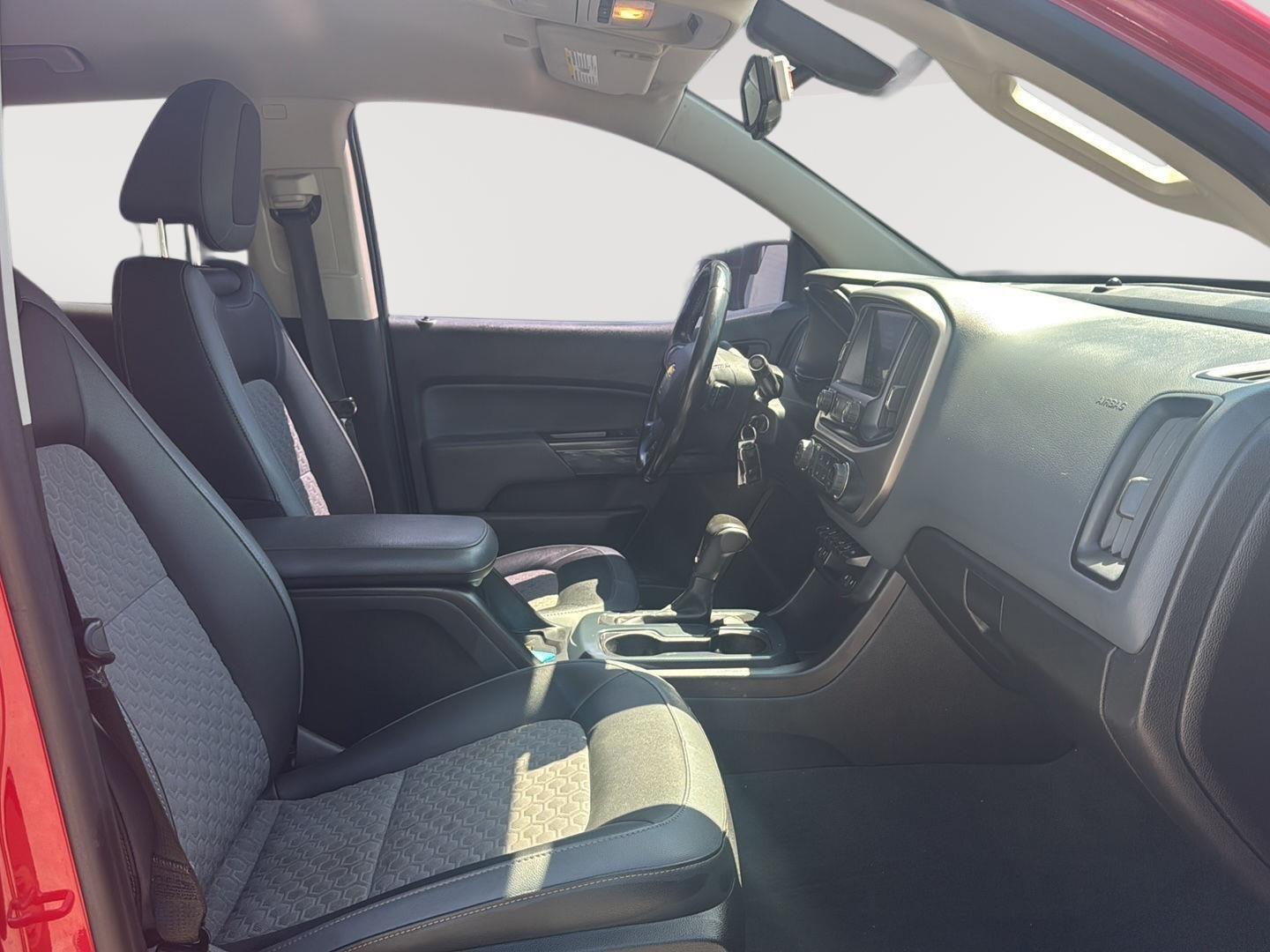 2019 Chevrolet Colorado Z71 photo 35