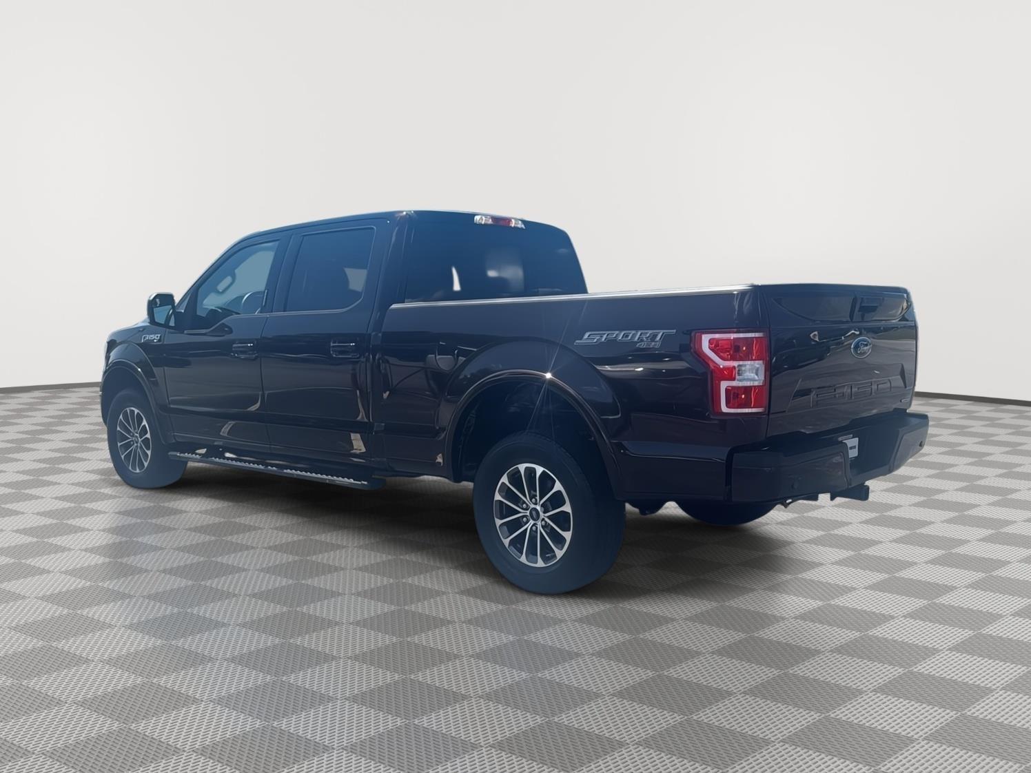 2018 Ford F-150 XLT photo 2