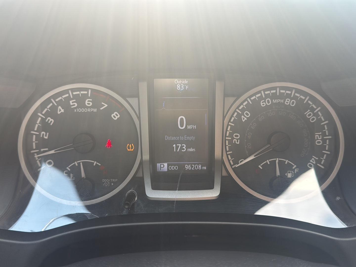 2016 Toyota Tacoma SR5 photo 40