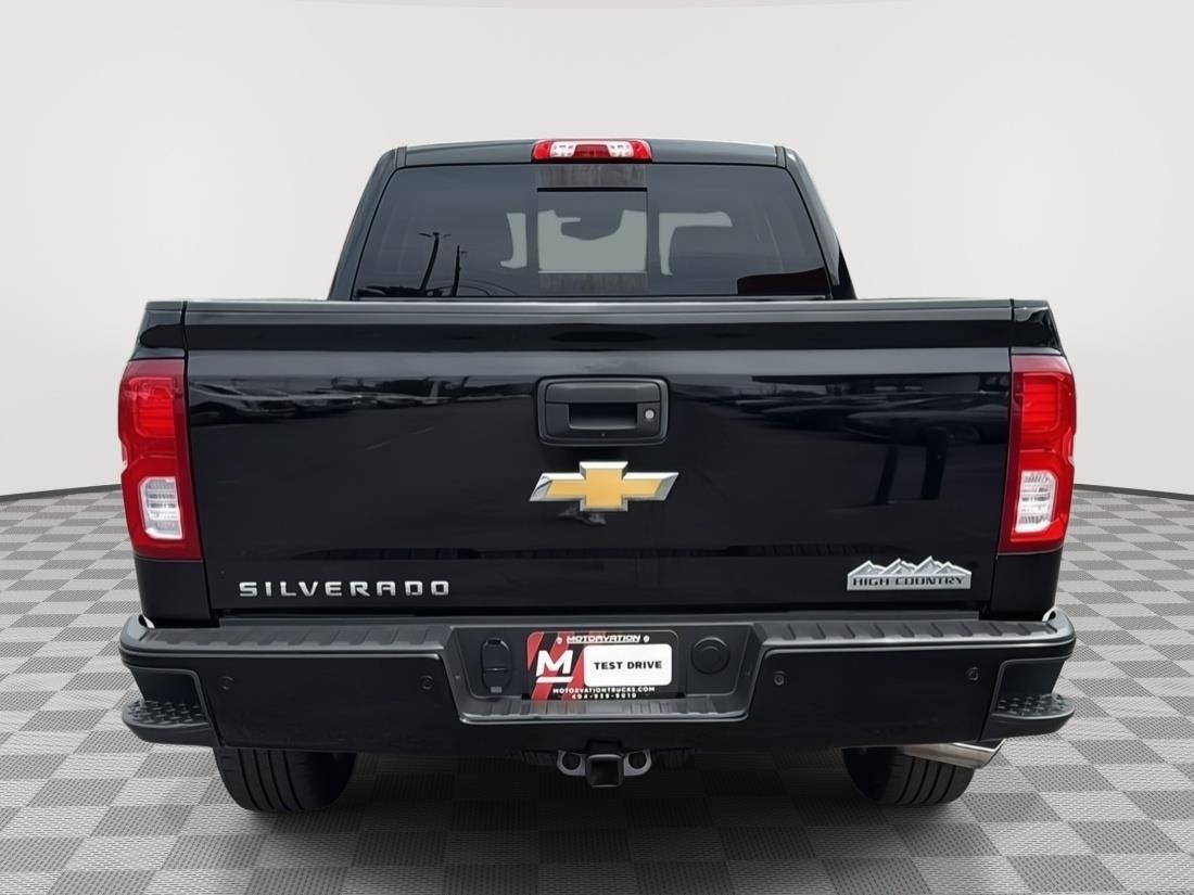 2016 Chevrolet Silverado 1500 High Country photo 4