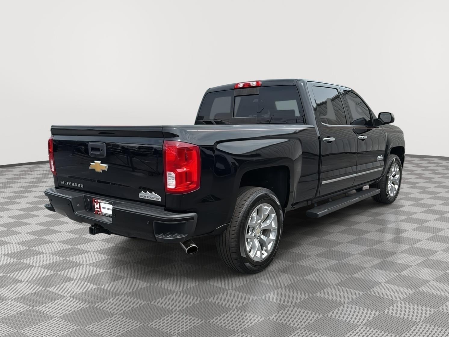 2016 Chevrolet Silverado 1500 High Country photo 5