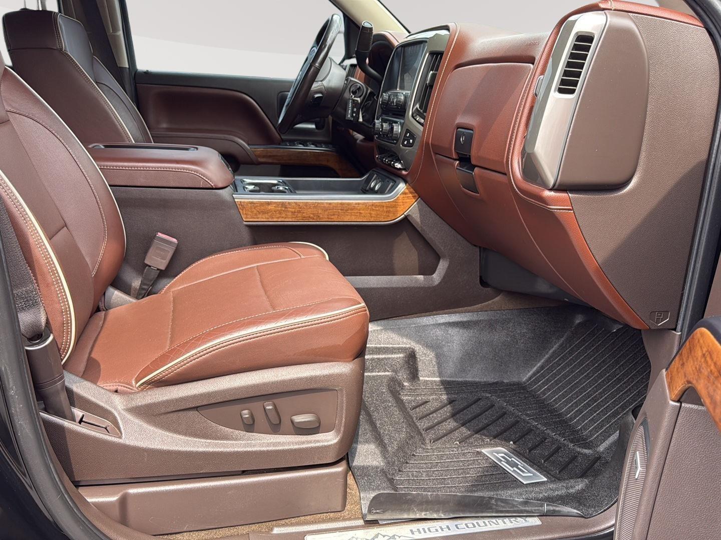 2016 Chevrolet Silverado 1500 High Country photo 39