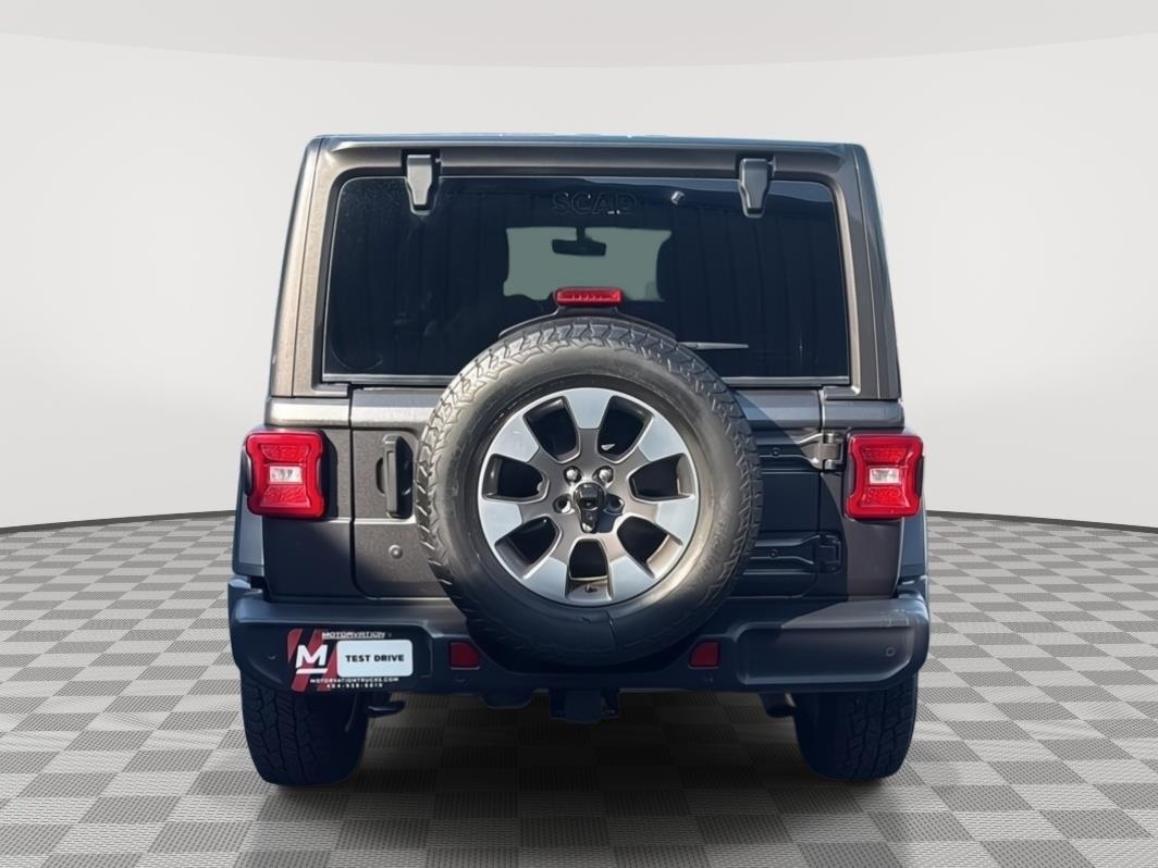 2018 Jeep Wrangler Unlimited Sahara photo 4
