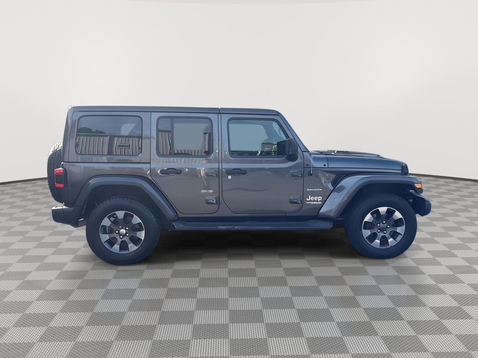 2018 Jeep Wrangler Unlimited Sahara photo 6