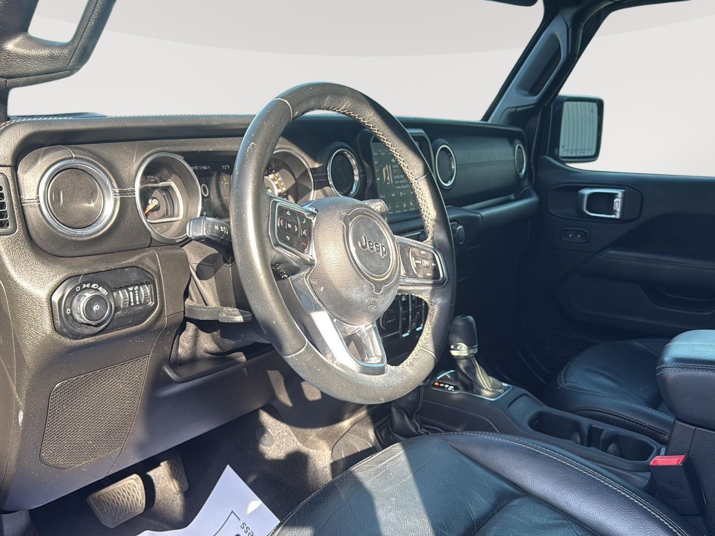 2018 Jeep Wrangler Unlimited Sahara photo 12