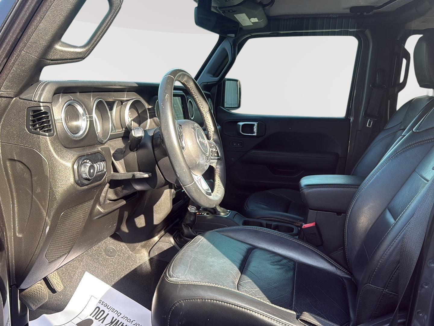 2018 Jeep Wrangler Unlimited Sahara photo 14