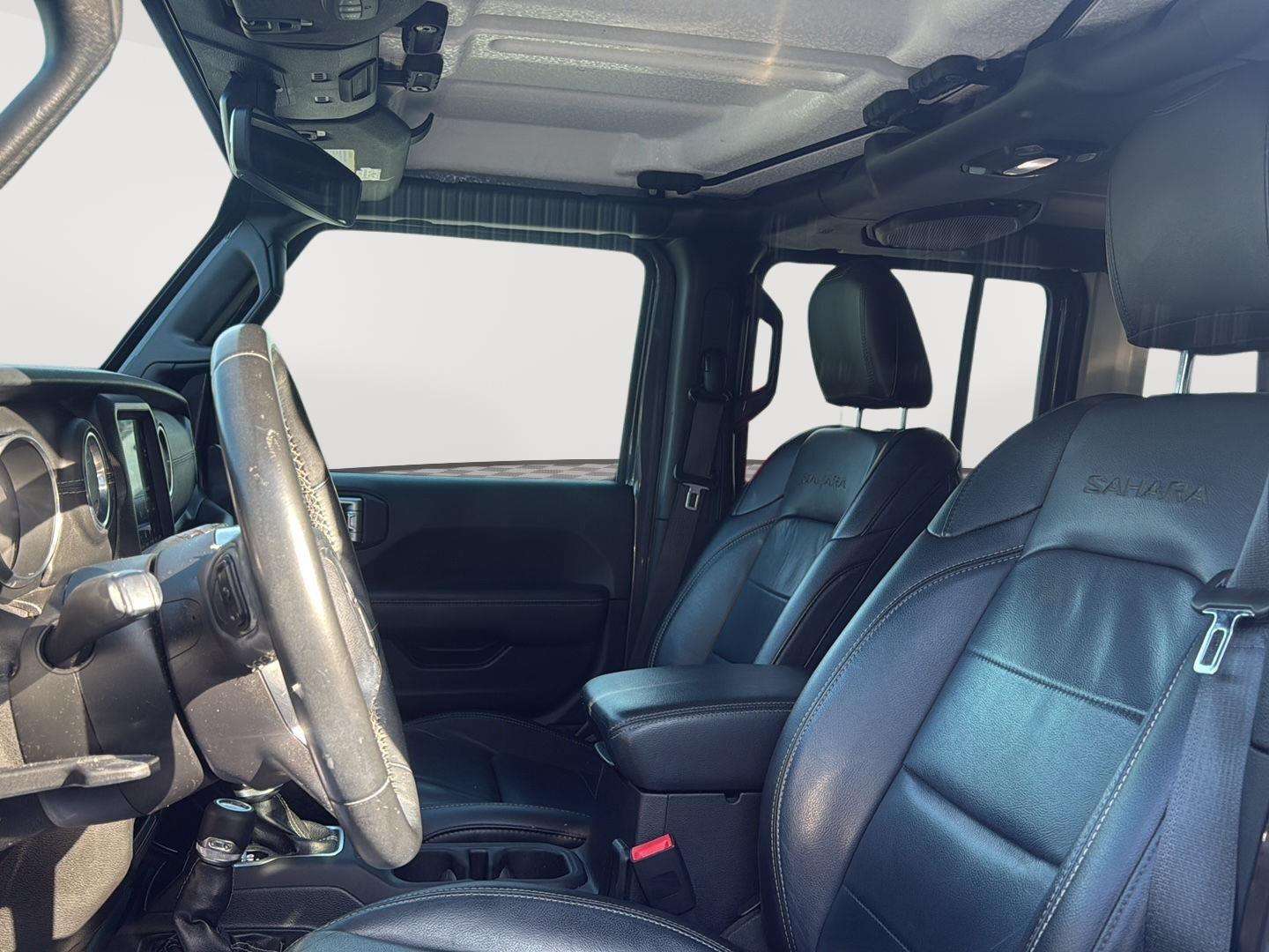 2018 Jeep Wrangler Unlimited Sahara photo 16