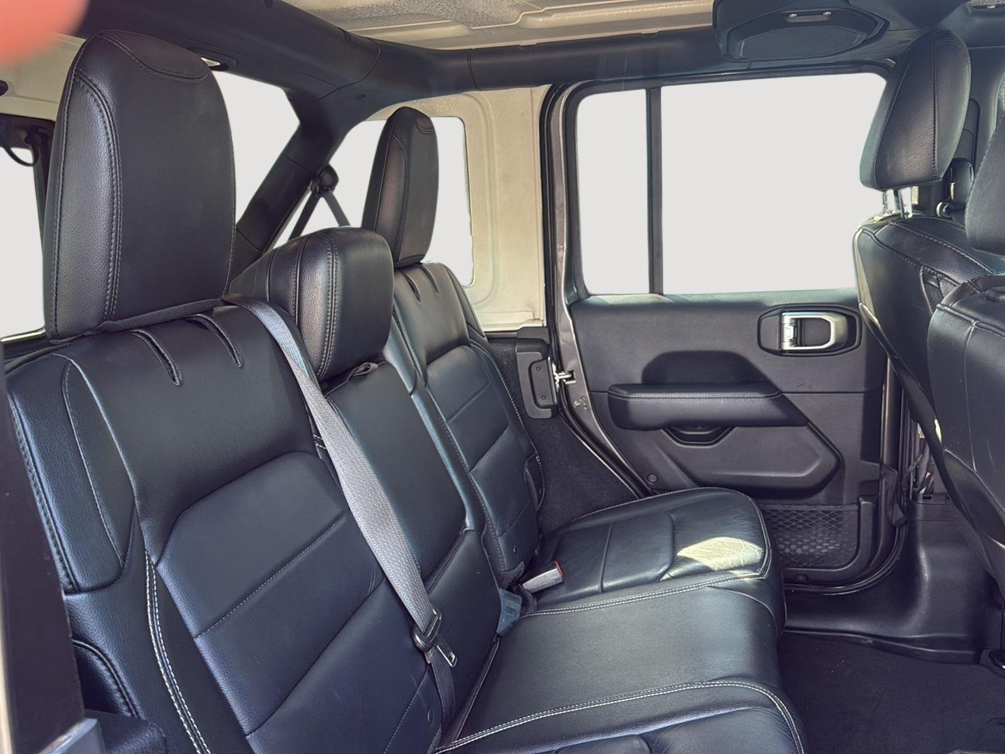 2018 Jeep Wrangler Unlimited Sahara photo 33