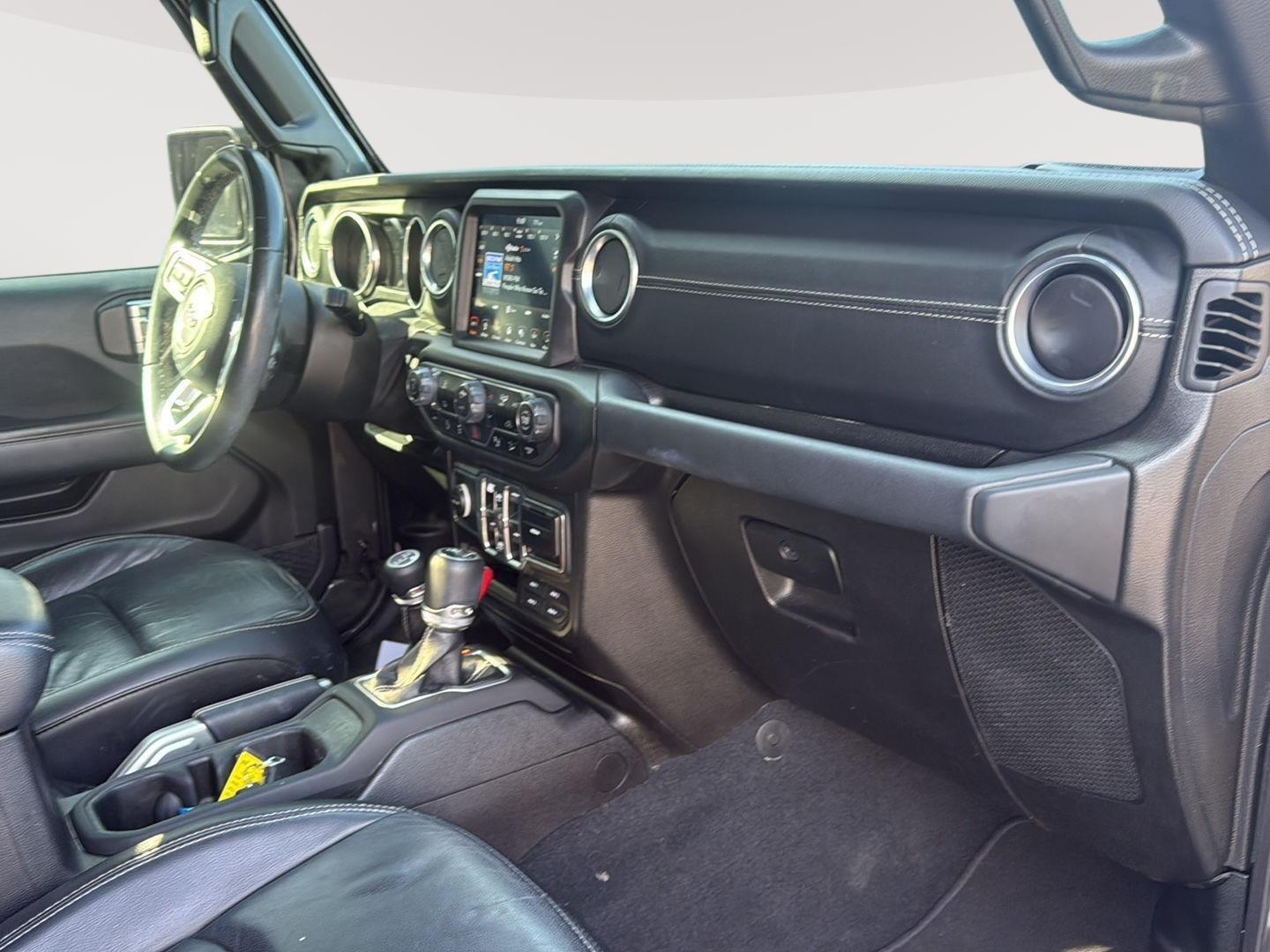 2018 Jeep Wrangler Unlimited Sahara photo 36