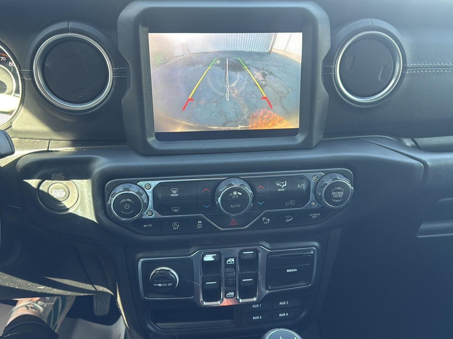2018 Jeep Wrangler Unlimited Sahara photo 42