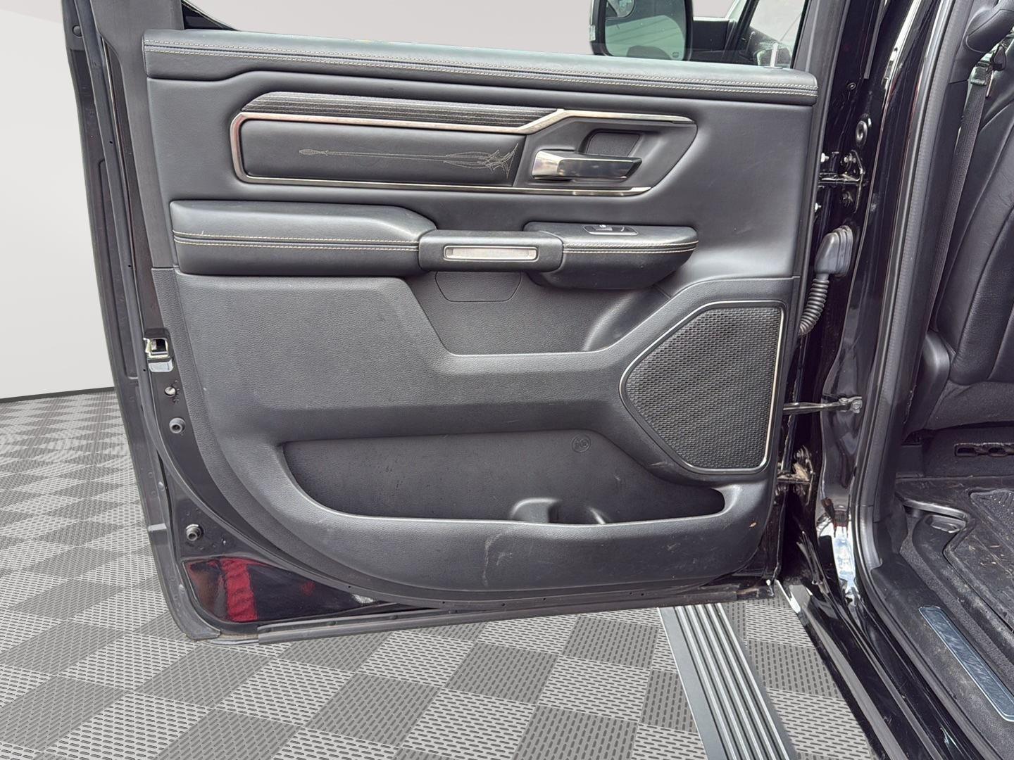 2019 Ram 1500 Limited photo 17