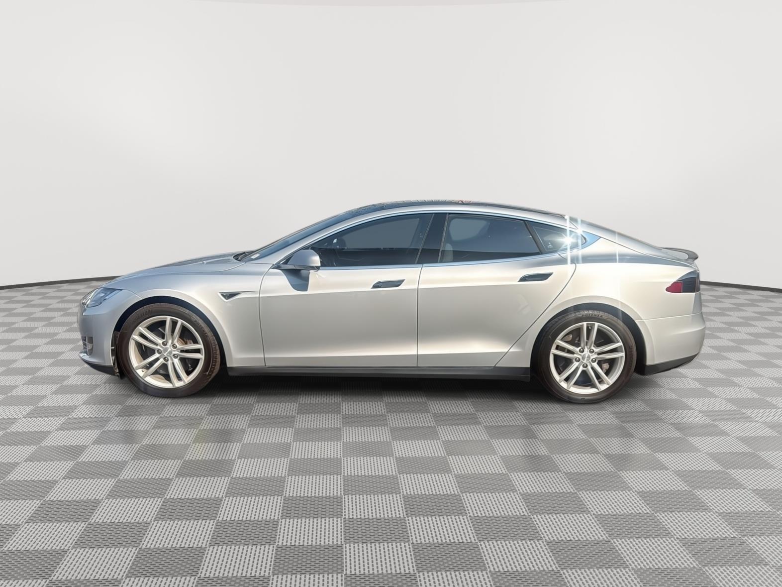 2014 Tesla Model S 85 photo 2